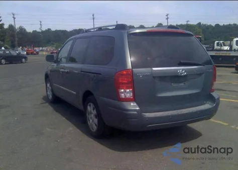 2007 Hyundai Entourage Gls/Se/Ltd z USA, uszkodzony, nr VIN KNDMC233176018931
